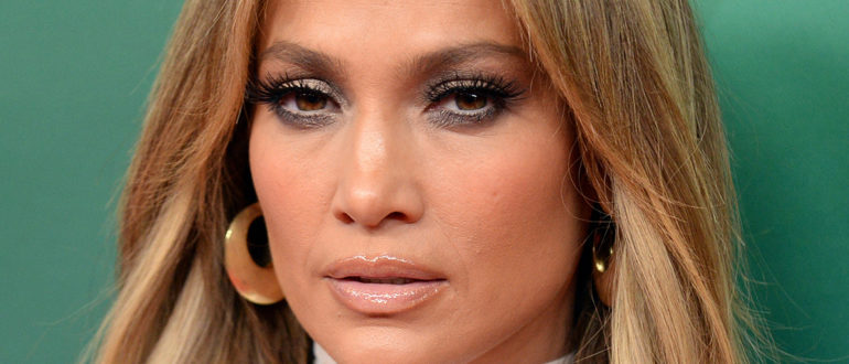 „Sie sieht umwerfend aus!“  Jennifer Lopez zeigte ihren schönen Körper in einem engen Trainingsanzug
