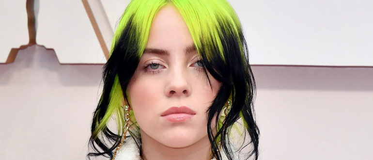 Billie, die ihren Sommer in einem Badeanzug genoss, ließ alle von ihrer natürlichen Schönheit hypnotisieren