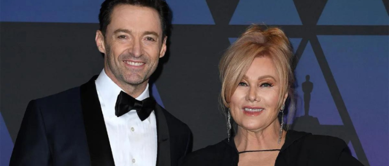 Hugh Jackman tanzt zu Weihnachten mit seiner Frau