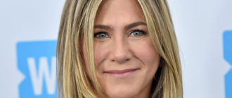 Jennifer Aniston beweist, dass das Alter nur eine Zahl ist, nachdem sie ihren fitten Körper im Internet gezeigt hat