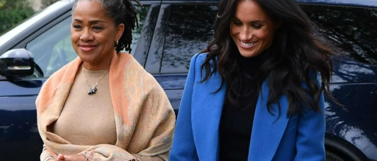 Meghan Markles Mutter im Alltagsoutfit