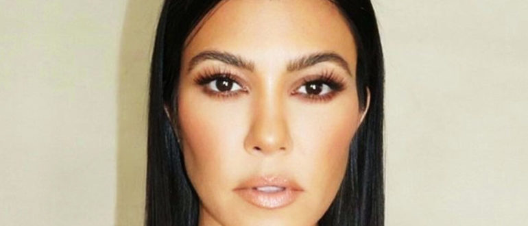 „Sieht lächerlich aus!“  Kourtney Kardashian in einem Kleid ließ alle urteilen
