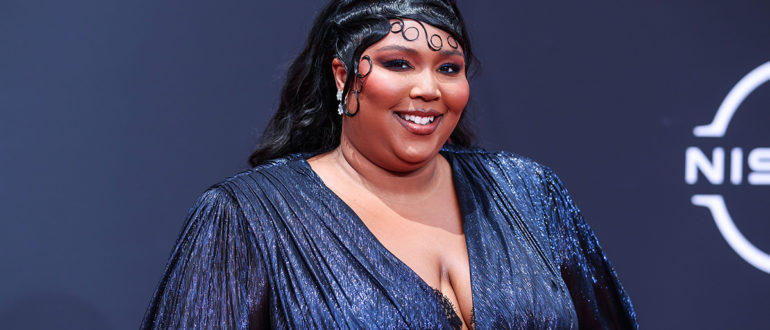 „Du kannst es nicht übersehen!“  310-Pfund-Lizzo verkleidet als Blumenmann bei den Grammy Awards!