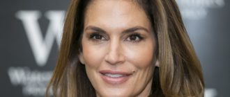 „Eclipsed Mom On The Podium“: Wie sieht die 21-jährige Tochter von Cindy Crawford aus?
