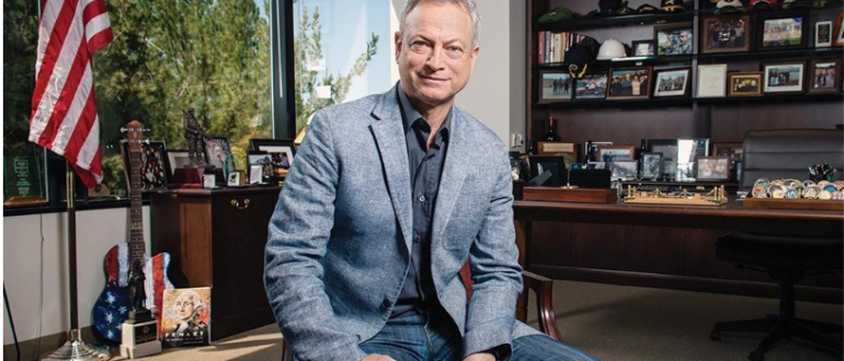 „In Tränen ausbrechen“: Tom Hanks und andere Promis würdigen die Wohltätigkeitsarbeit von Gary Sinise