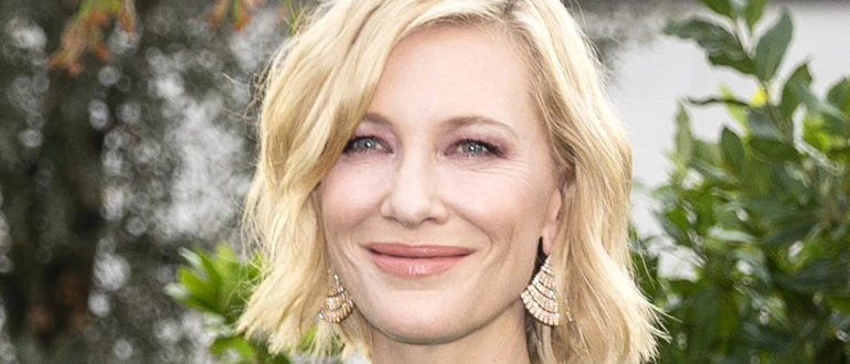 „Sie wird elegant aussehen, selbst wenn sie mit einem Laken bedeckt ist!“  Cate Blanchett erschien in einem Seidenkleid auf dem roten Teppich