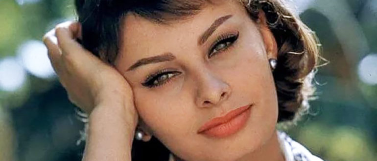 „Sieht überhaupt nicht aus wie ihr altes Ich!“  Die 88-jährige Sophia Loren bewegt kaum ihre Beine