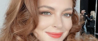 Die schwangere Lindsay Lohan veranstaltete eine vorgeburtliche Party und versammelte Familie und prominente Freunde