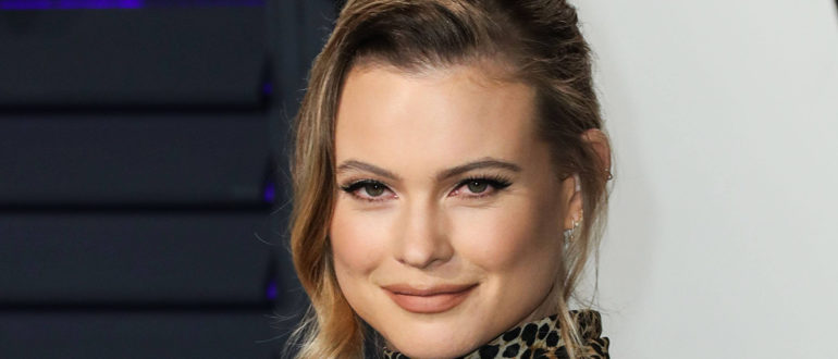 Schäm dich?  Victoria's Secret-Star Behati Prinsloo läuft ohne Rock durch die Stadt