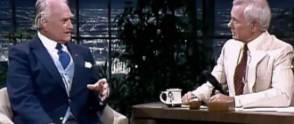 „Die Comic-Legende“: Red Skeleton lässt Johnny Carson lachen und kichern (Video)