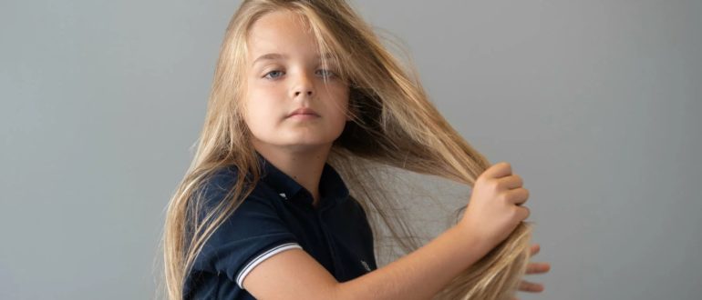 „Kleine Rapunzel“.  So sieht ein Junge aus, der sich mit 9 Jahren zum ersten Mal die Haare schneidet