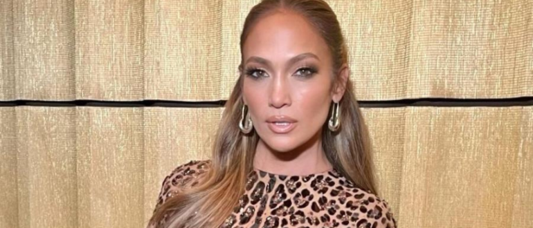 „Sie erregte die Aufmerksamkeit aller“: Jennifer Lopez‘ freizügiges Kleid bei der Launch-Feier ihres Albums