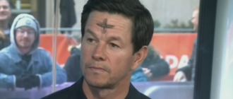 „Mark Wahlberg spricht über den Glauben“: Schauspieler weigert sich, seinen Glauben zu verleugnen, obwohl dieser in Hollywood nicht beliebt ist.